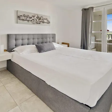 Cmg - Bel Vue 4p / 1br -